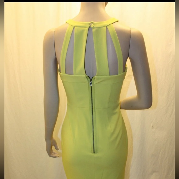 BCBG MaxAzria Macie cocktail dress.  Dark Lime.  Size 4 - Picture 3 of 11